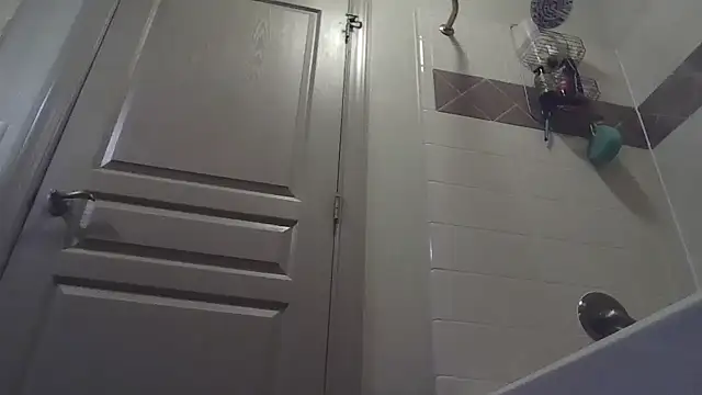 Snapshot of whowantsacreampie chatting on 10/22/25, 11:43 whowantsacreampie online show from 10/22/25, 11:43