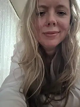 Irina3718 online show from 01/16/26, 04:11