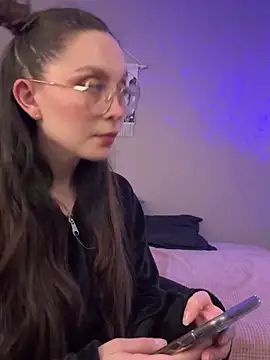 Te para 2 online show from 03/21/25, 03:33