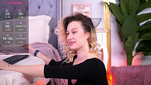 AnnastasiaMills online show from 03/21/25, 12:06