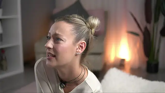 Snapshot of AnnastasiaMills chatting on 07/03/26, 08:37 AnnastasiaMills online show from 07/03/26, 08:37