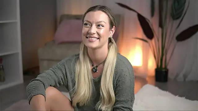Snapshot of AnnastasiaMills chatting on 07/14/26, 02:05 AnnastasiaMills online show from 07/14/26, 02:05