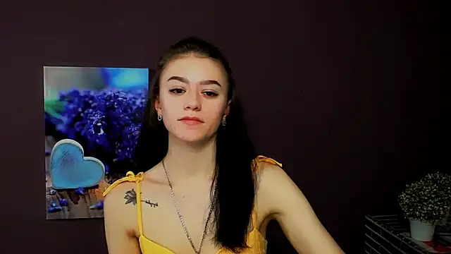 LanaTey online show from 03/10/25, 11:53