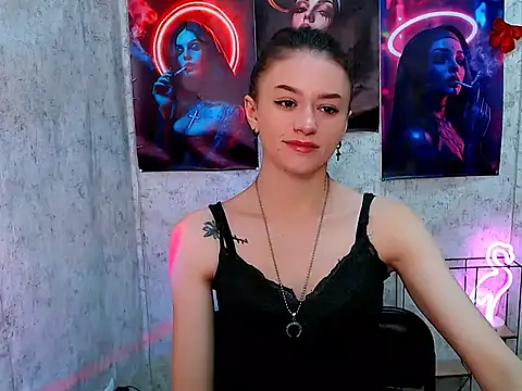 LanaTey online show from 12/19/25, 08:27