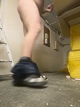 billybib83 online show from 10/31/25, 04:08