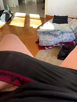 billybib83 online show from 02/04/26, 02:01