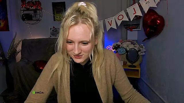 Snapshot of madam_uliis chatting on 02/18/26, 05:42 madam uliis online show from 02/18/26, 05:42