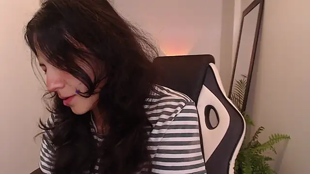 Asaray T online show from 04/12/26, 02:22