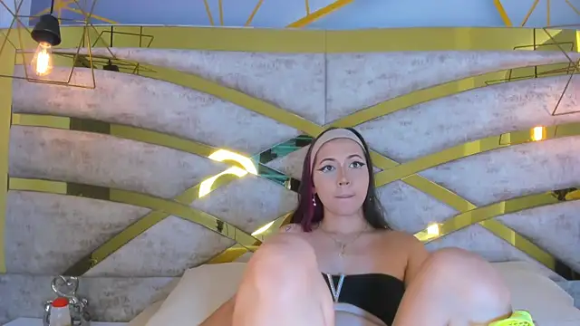 Sofiia Rossee  online show from 01/18/26, 07:50