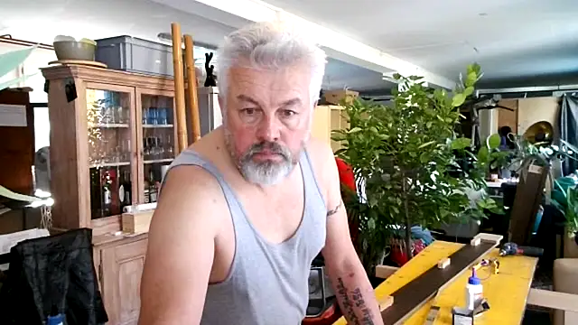 Berg Boy online show from 10/31/25, 09:32