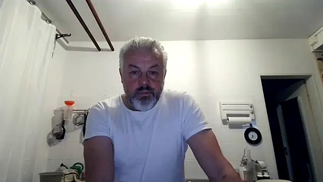 Berg Boy online show from 11/07/25, 04:34