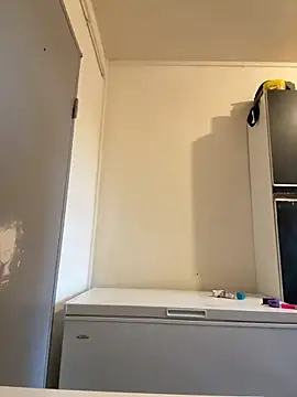 Hugo34bg online show from 04/15/26, 05:14