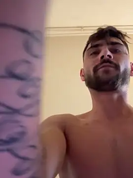 Hugo34bg online show from 04/19/26, 05:18