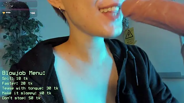 Snapshot of cos_operator chatting on 05/13/26, 07:55 cos operator online show from 05/13/26, 07:55