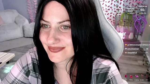 Snapshot of BellaStar84 chatting on 05/10/26, 06:13 BellaStar84 online show from 05/10/26, 06:13