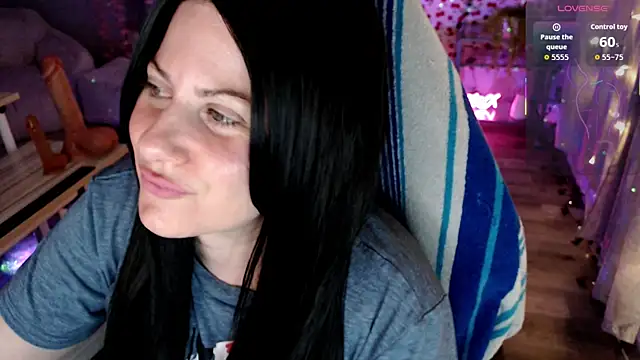 Snapshot of BellaStar84 chatting on 05/26/26, 08:10 BellaStar84 online show from 05/26/26, 08:10