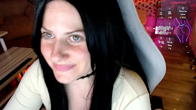 Snapshot of BellaStar84 chatting on 06/03/26, 06:16 BellaStar84 online show from 06/03/26, 06:16