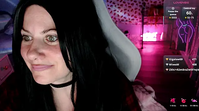 Snapshot of BellaStar84 chatting on 07/01/26, 05:53 BellaStar84 online show from 07/01/26, 05:53