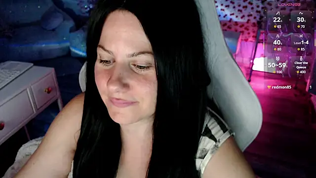 Snapshot of BellaStar84 chatting on 07/16/26, 08:42 BellaStar84 online show from 07/16/26, 08:42