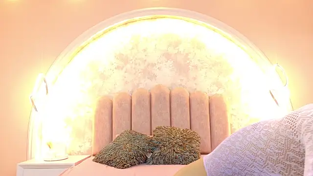 CamilaJohnston online show from 10/13/25, 09:04