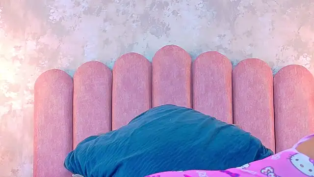 CamilaJohnston online show from 11/21/25, 08:18