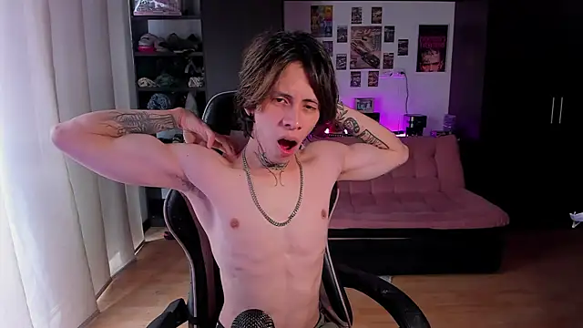 xIce Boy online show from 04/21/26, 08:12