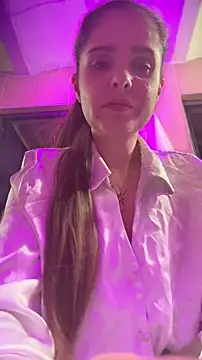 Snapshot of LoganPeny chatting on 12/16/25, 11:10 LoganPeny online show from 12/16/25, 11:10