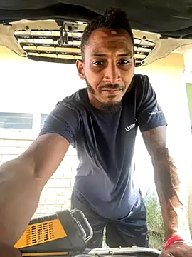 Snapshot of Foxdaguy chatting on 09/20/25, 03:57 Foxdaguy online show from 09/20/25, 03:57