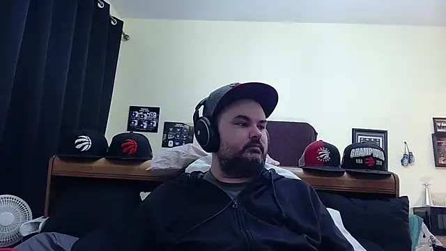 ChubbyMiddleAgedMan online show from 03/09/26, 02:10