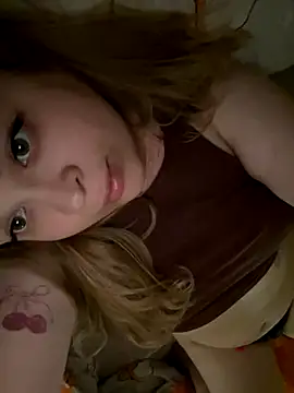 Snapshot of IMHORNYWET chatting on 10/09/25, 12:47 IMHORNYWET online show from 10/09/25, 12:47