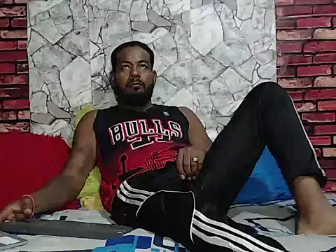 BladeFoxxx1 online show from 03/06/26, 01:02