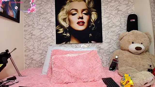 nataliaesmith 24 online show from 03/20/26, 03:28