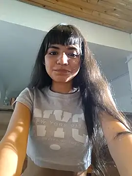 kitty-kryss online show from 11/16/25, 03:01