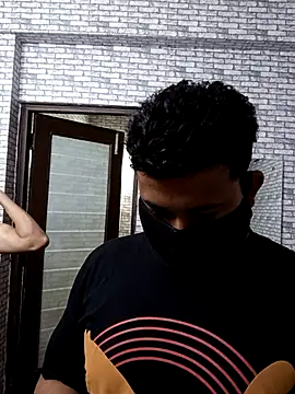 sumitsharma72 online show from 04/17/26, 06:11