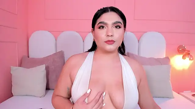 eva sainnt online show from 12/04/25, 04:11