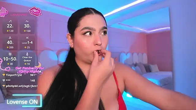 eva sainnt online show from 03/09/26, 07:56