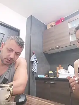 yourflowerpink online show from 10/22/25, 06:13