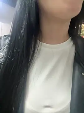 Chloeember online show from 09/19/25, 11:33
