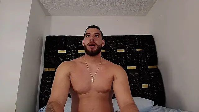 Snapshot of chris_blake__ chatting on 11/01/25, 07:05 chris blake online show from 11/01/25, 07:05