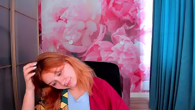 AngelinaLow online show from 04/24/26, 11:45