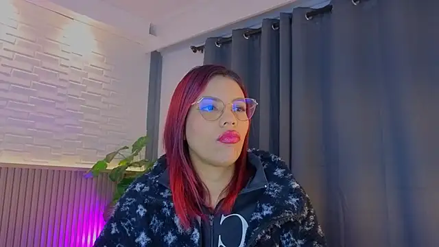 TiffanyWalk online show from 10/09/25, 10:35