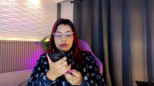 TiffanyWalk online show from 10/22/25, 10:48