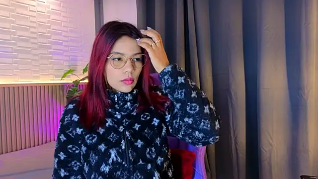 TiffanyWalk online show from 11/15/25, 10:45