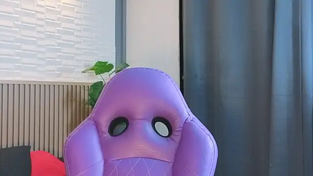 TiffanyWalk online show from 03/03/26, 12:33