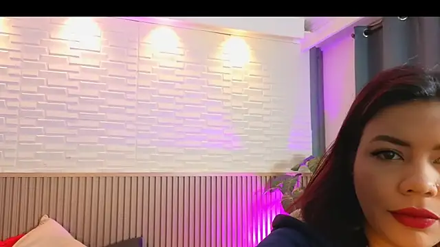 TiffanyWalk online show from 03/25/26, 12:44