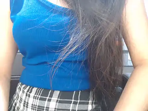 Snapshot of TheMostBeautifullGirl- chatting on 05/12/26, 05:21 TheMostBeautifullGirl- online show from 05/12/26, 05:21