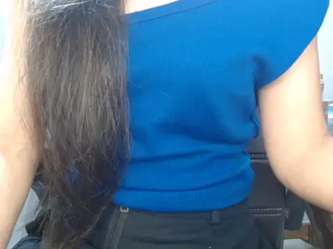 Snapshot of TheMostBeautifullGirl- chatting on 05/21/26, 06:04 TheMostBeautifullGirl- online show from 05/21/26, 06:04