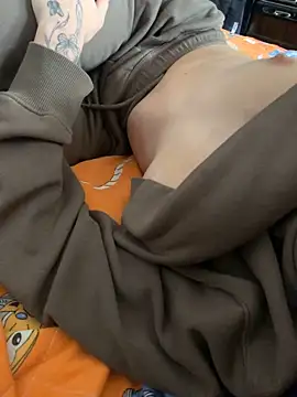 LexieB online show from 10/27/25, 07:56