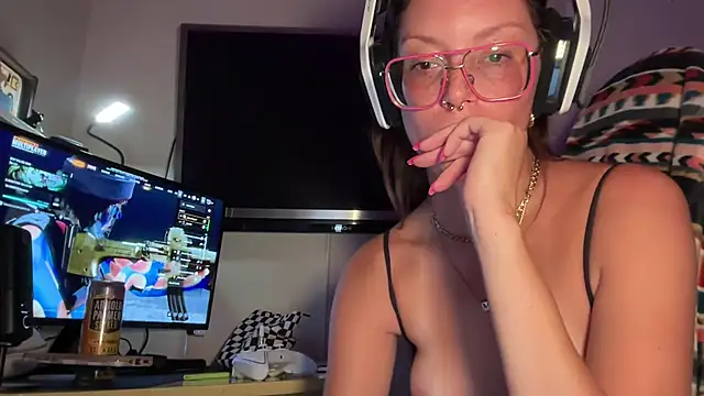 SpaceCowWhore online show from 09/12/25, 01:38