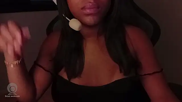 Snapshot of cammydebora chatting on 09/16/25, 08:10 cammydebora online show from 09/16/25, 08:10